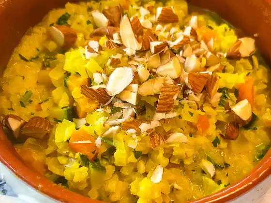 Coconut curry turmeric cauliflower rice