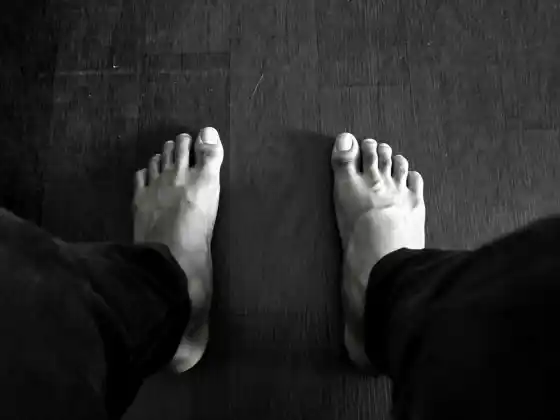 संतुलन और कार्य के लिए पैर की गतिशीलता का महत्व